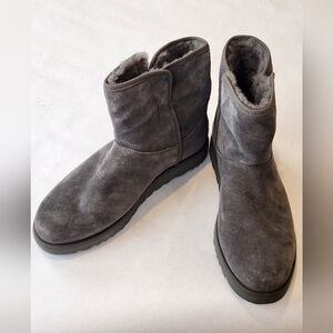 NEW! || UGGS || Classic Mini II grey suede leather boots shearling sz 8.5
